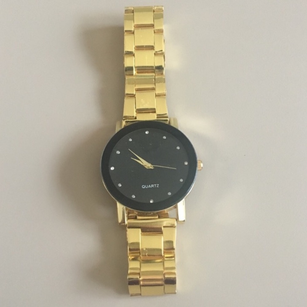 Quartz Watch - Picture 2 of 3